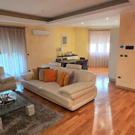 Apartment Via Degli Elci